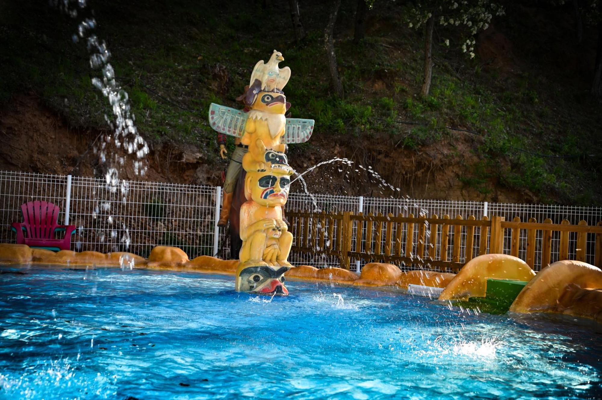Camping le Colorado Rustrel Esterno foto