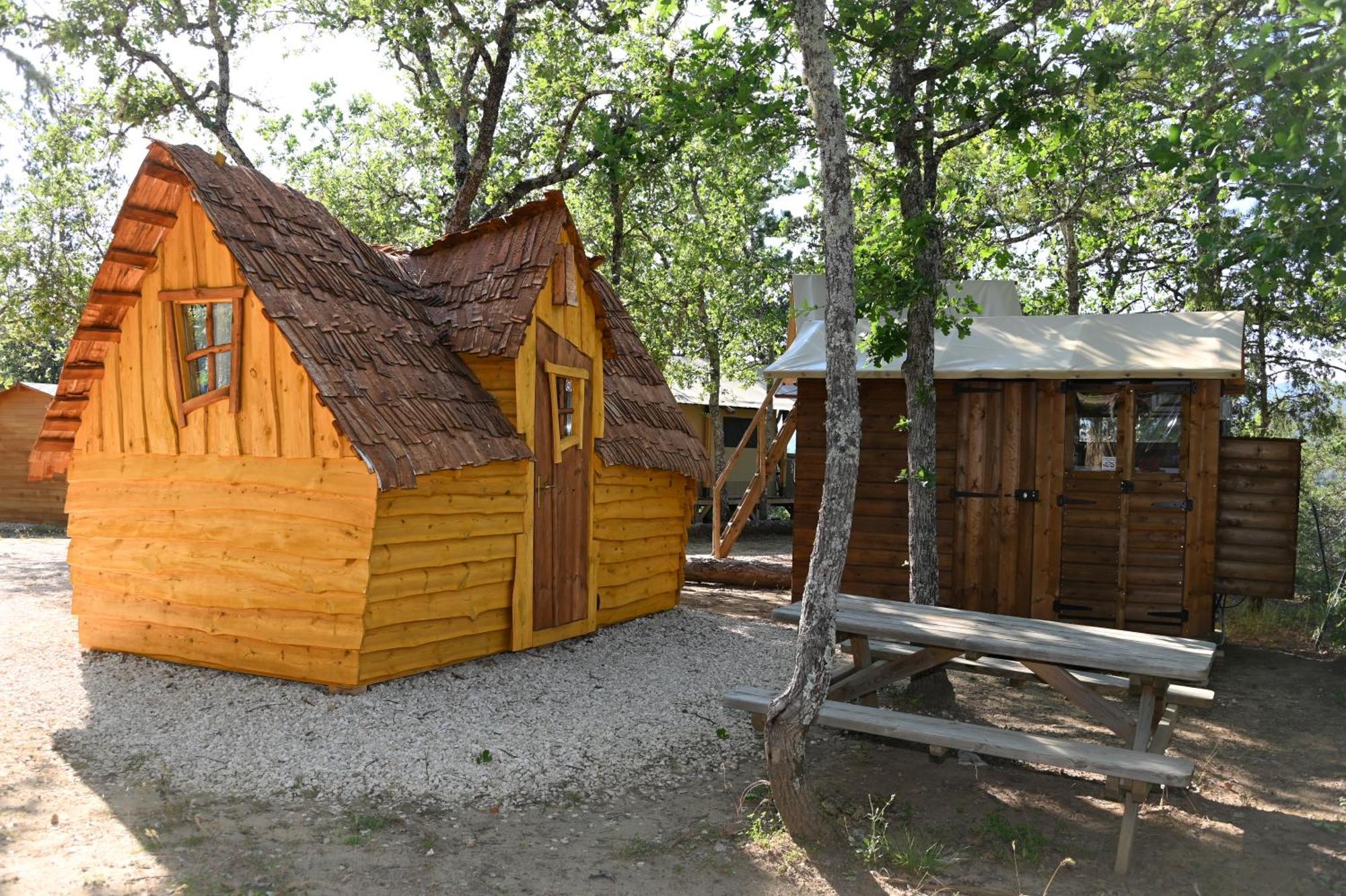 Camping le Colorado Rustrel Esterno foto