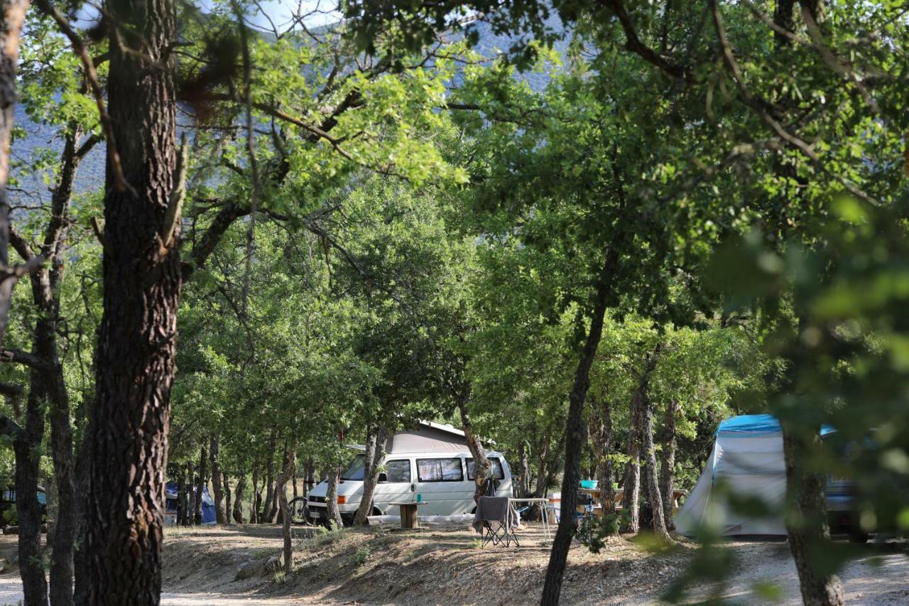 Camping le Colorado Rustrel Esterno foto